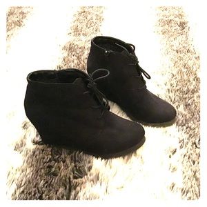 Merona black boot Wedges!